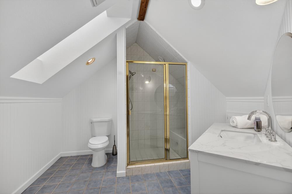 4400 Miller Oak Drive