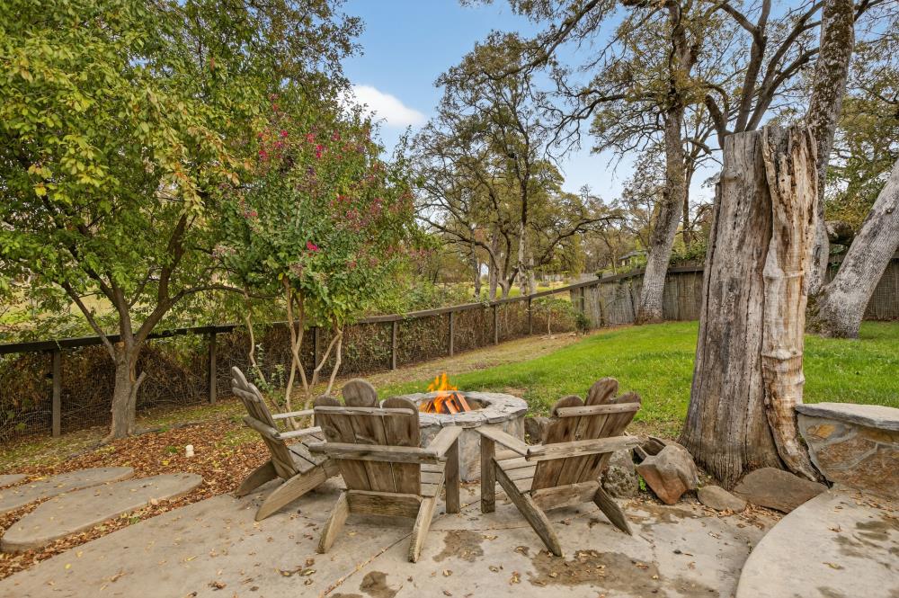 4400 Miller Oak Drive