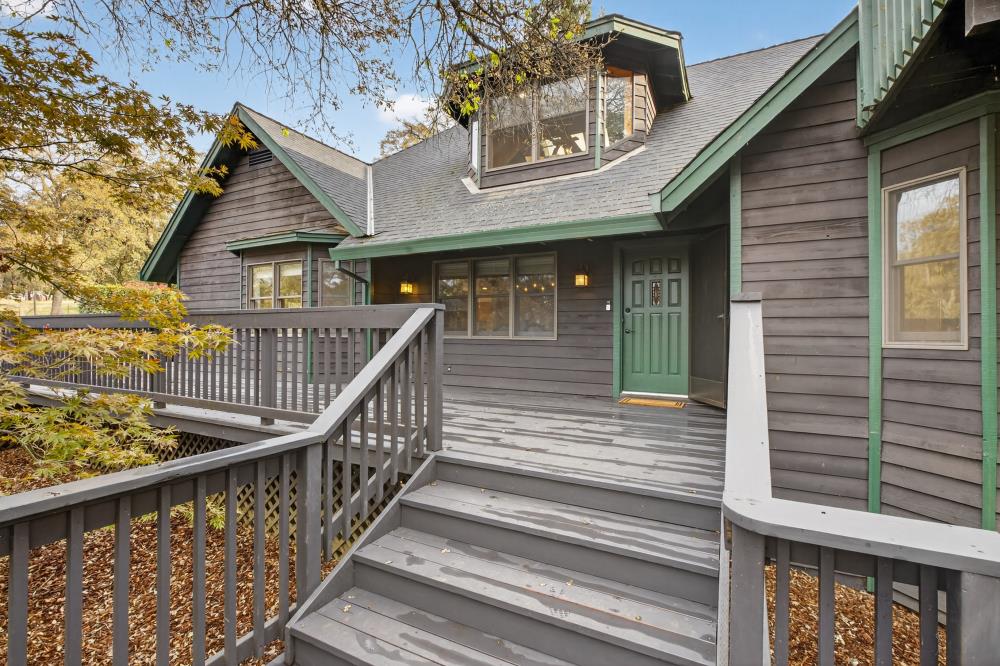 4400 Miller Oak Drive