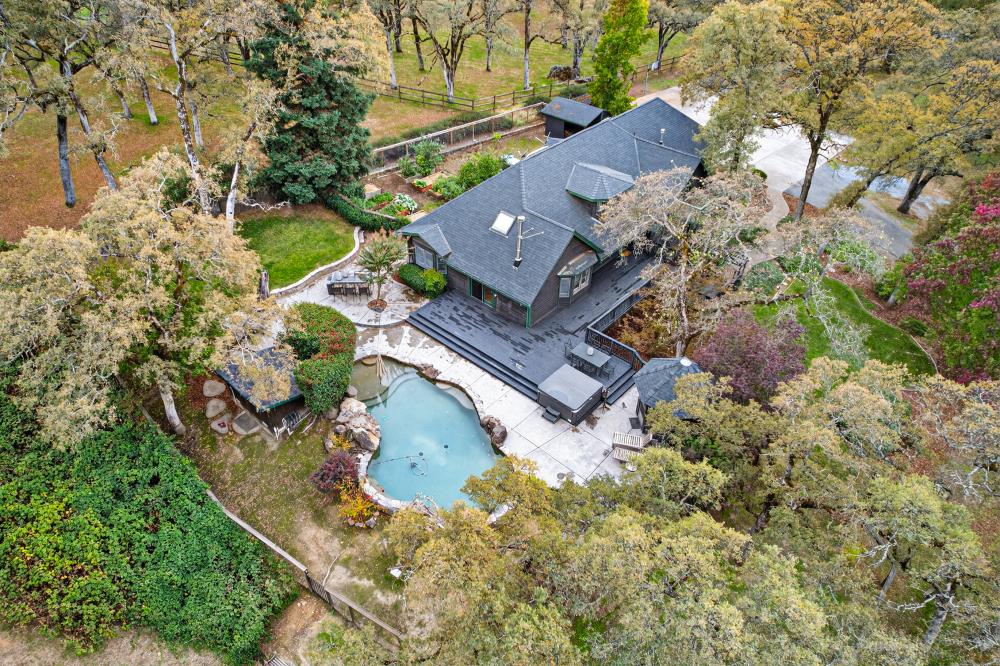 4400 Miller Oak Drive