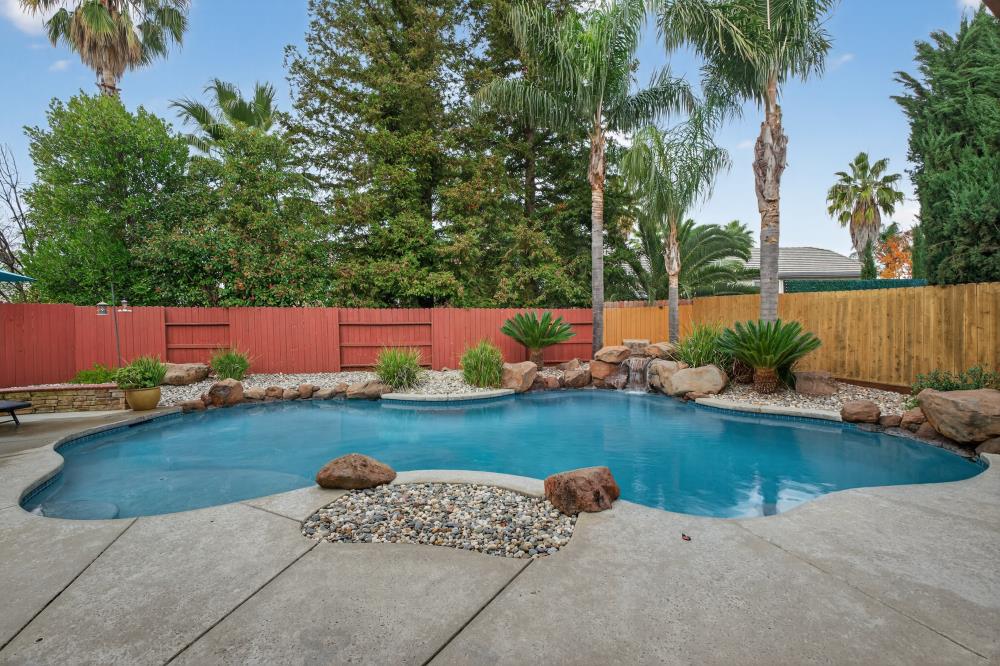 8001 Landmark Place