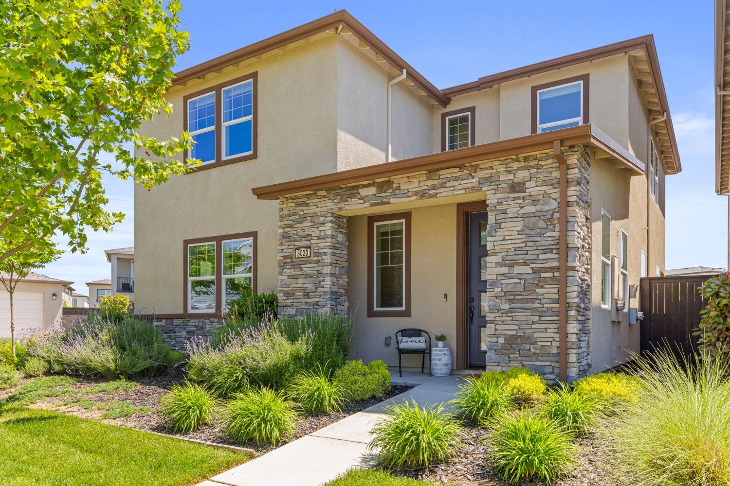 3020 Edgeview Drive