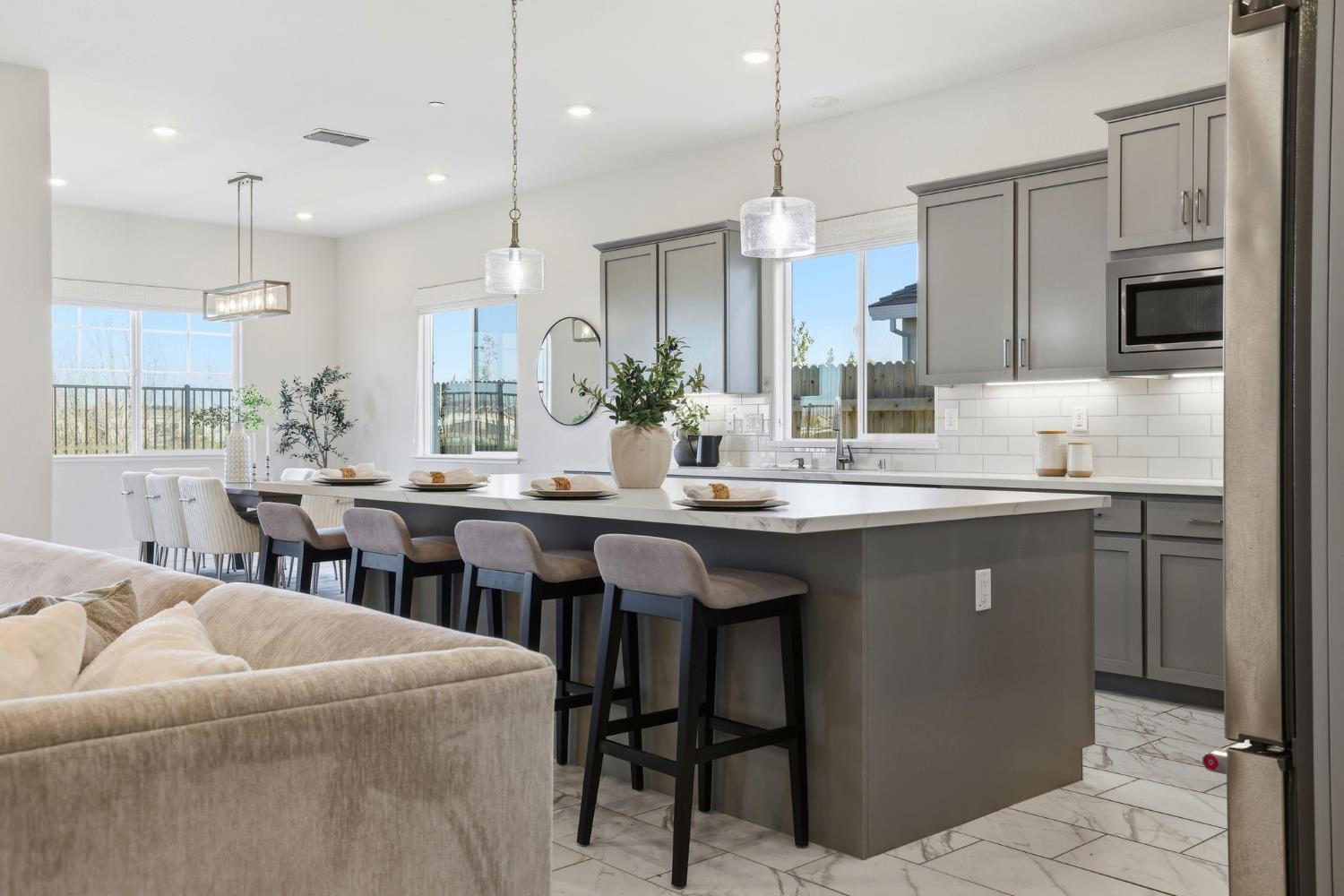 2121 Arbor Ridge Drive