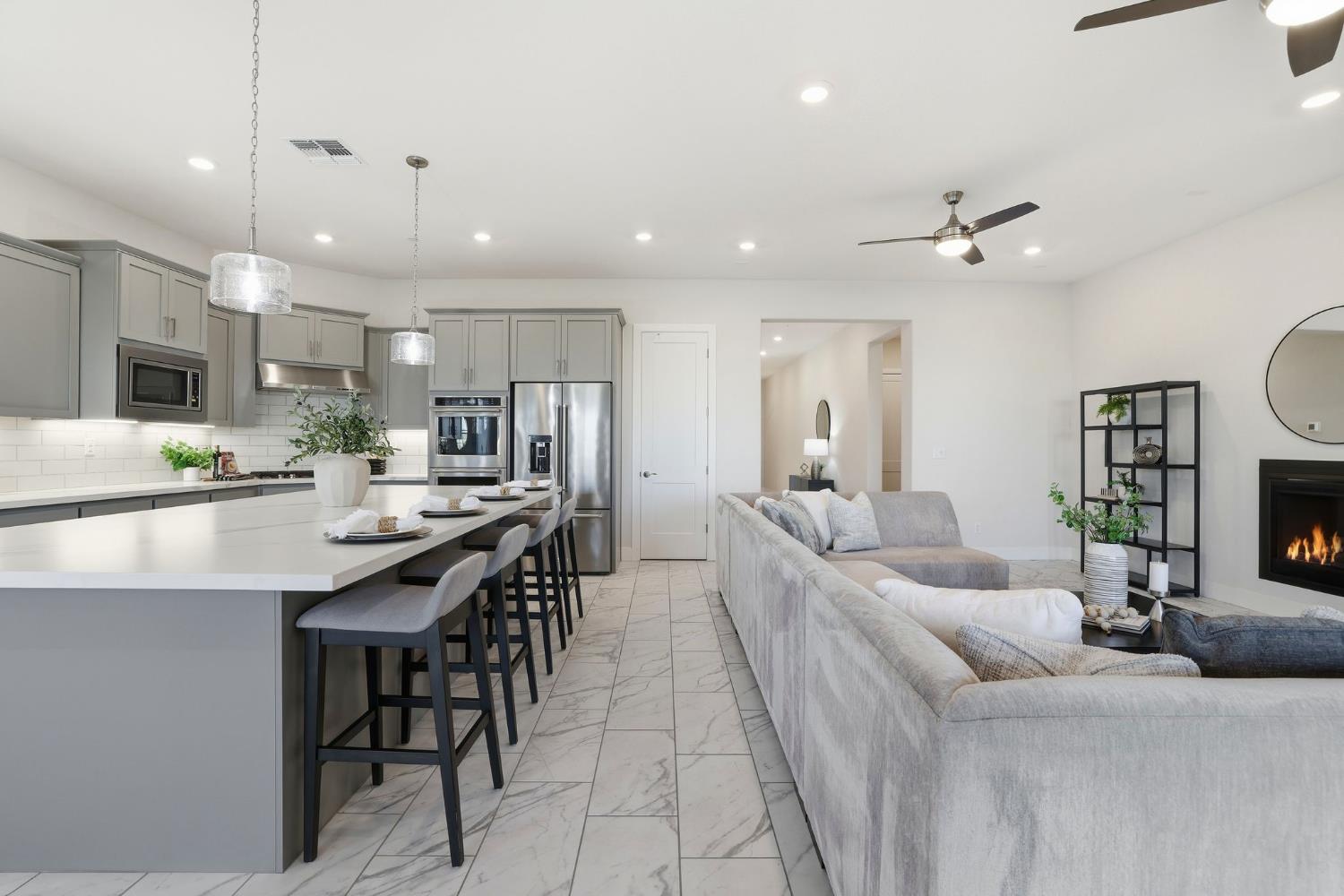 2121 Arbor Ridge Drive