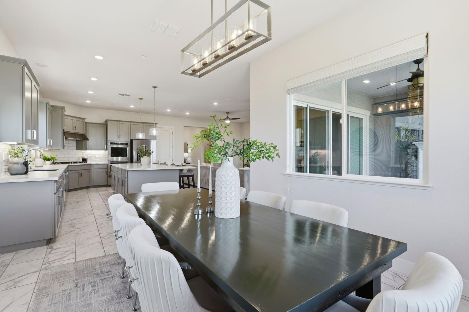 2121 Arbor Ridge Drive