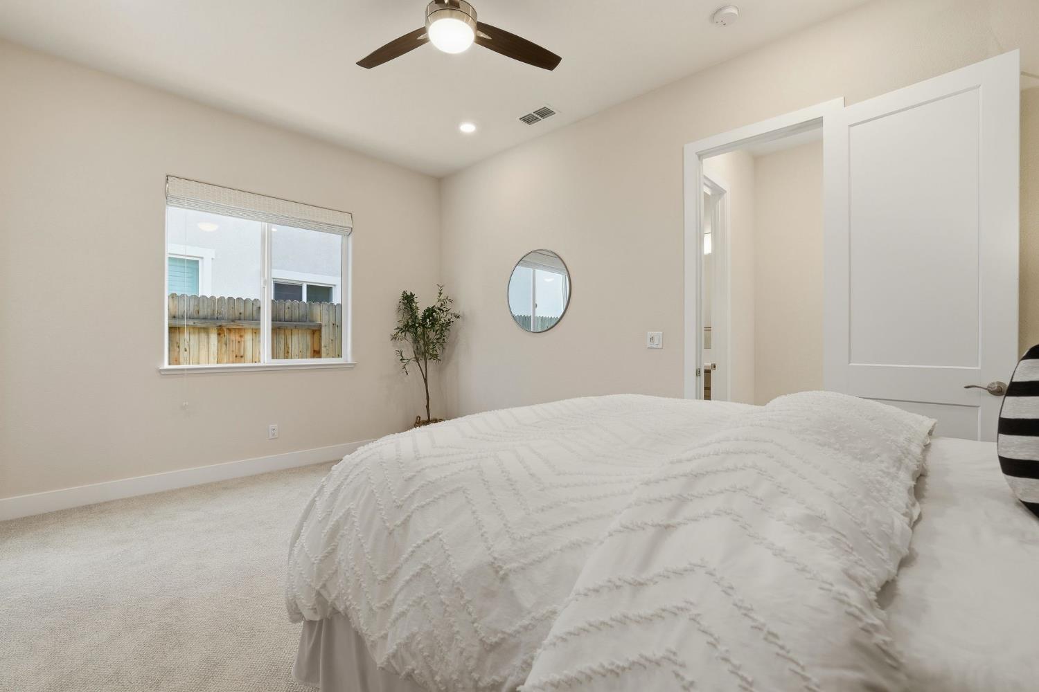 2121 Arbor Ridge Drive