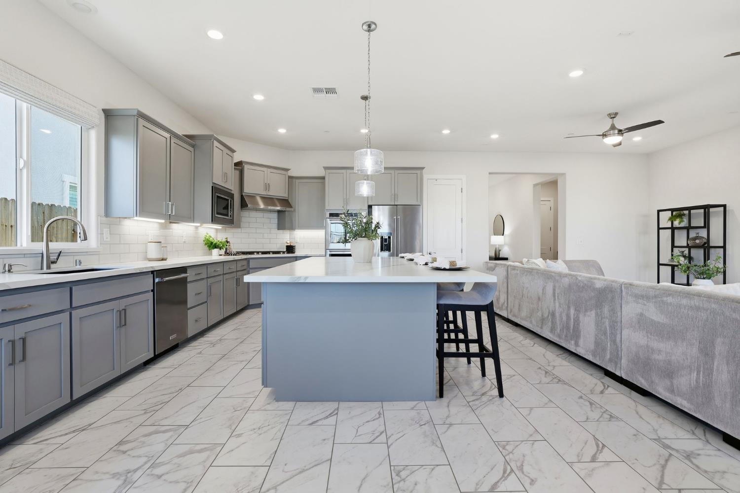 2121 Arbor Ridge Drive