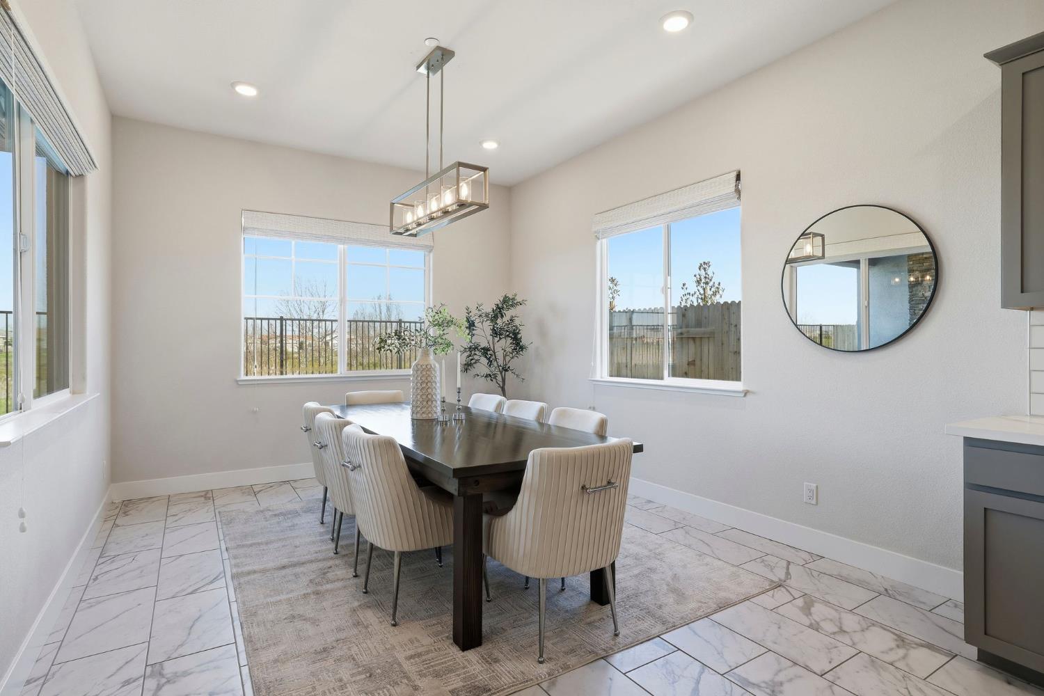 2121 Arbor Ridge Drive