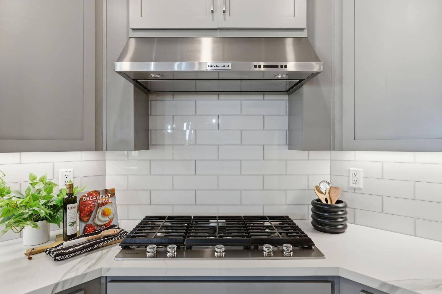 2121 Arbor Ridge Drive