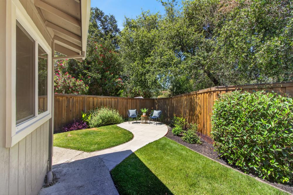 1115 Meadow Gate Drive
