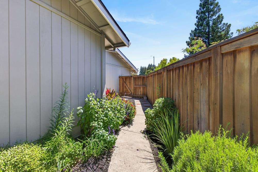 1115 Meadow Gate Drive