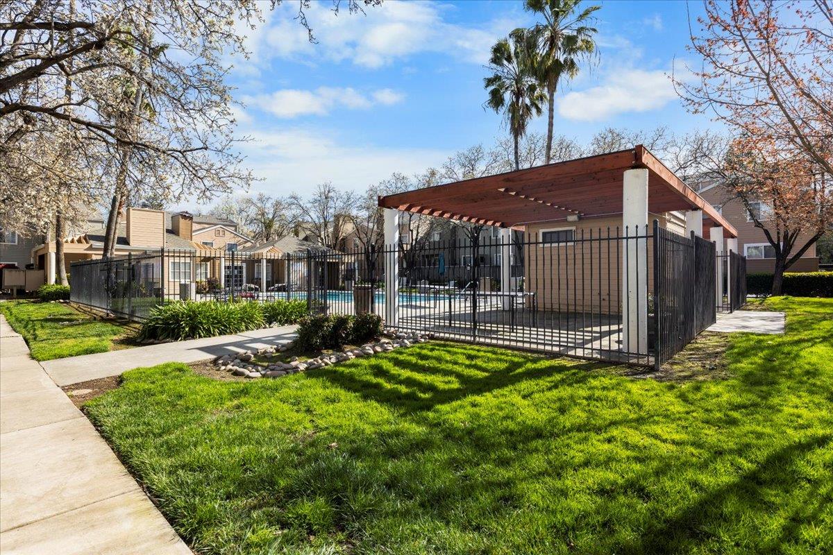 1019 Dornajo Way 225