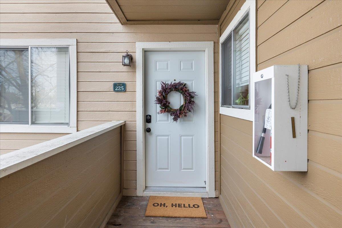 1019 Dornajo Way 225