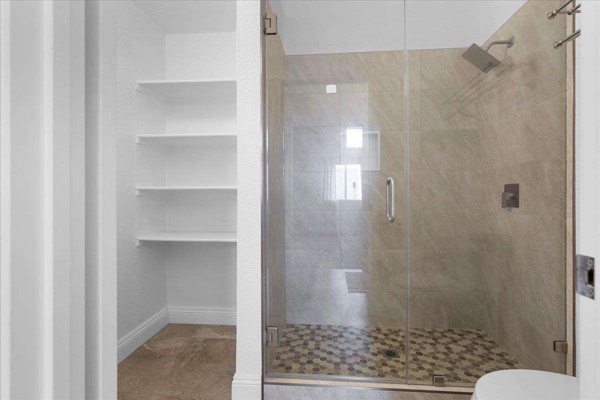 1019 Dornajo Way 225