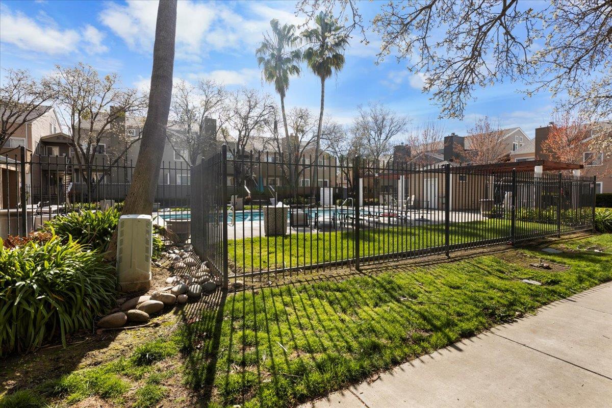 1019 Dornajo Way 225