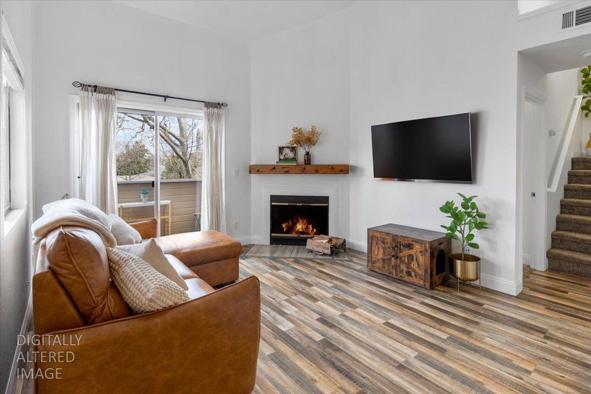 1019 Dornajo Way 225