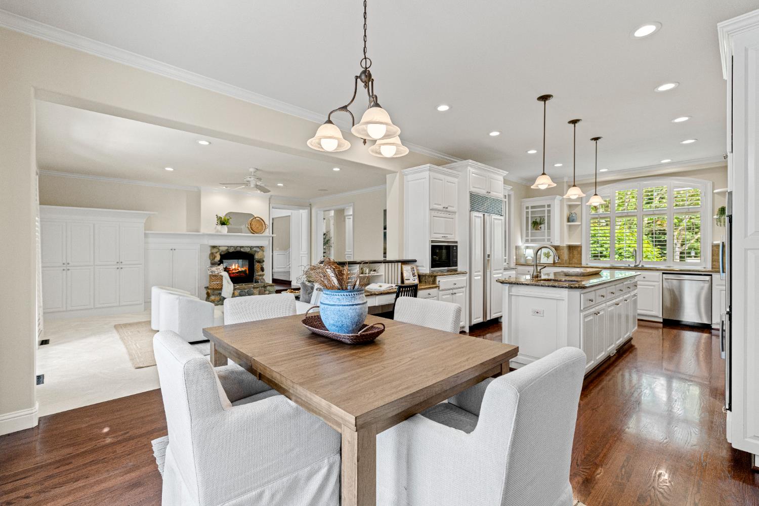 9505 Ashbourne Court