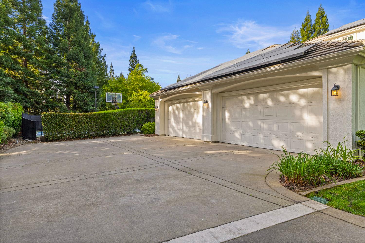 9505 Ashbourne Court