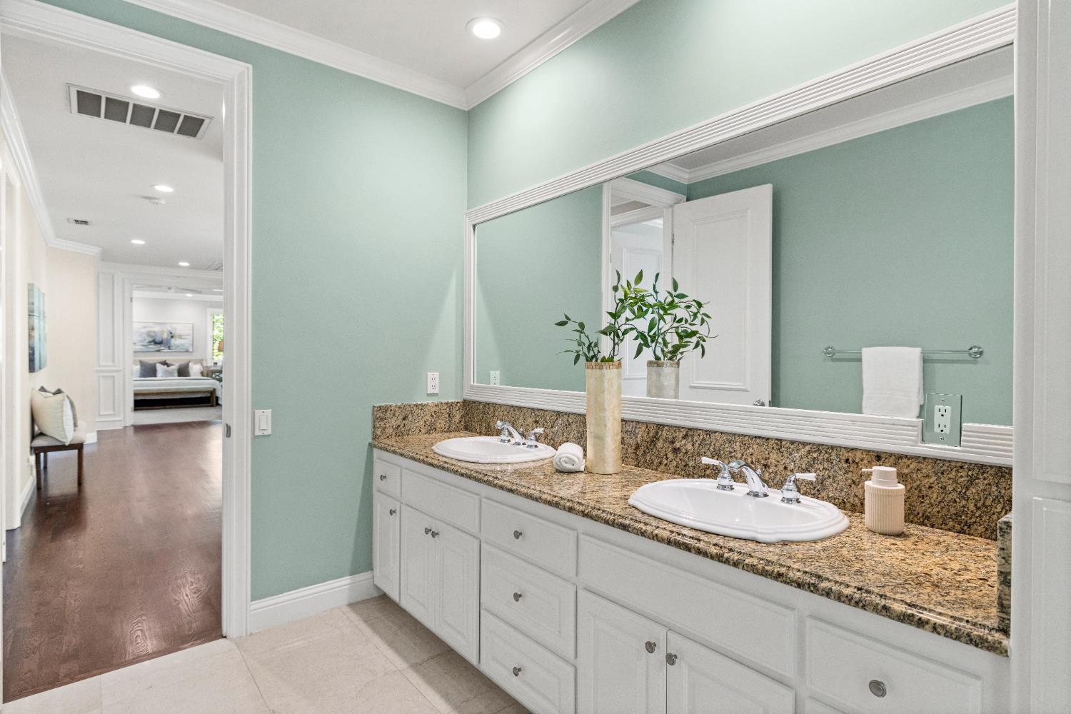 9505 Ashbourne Court