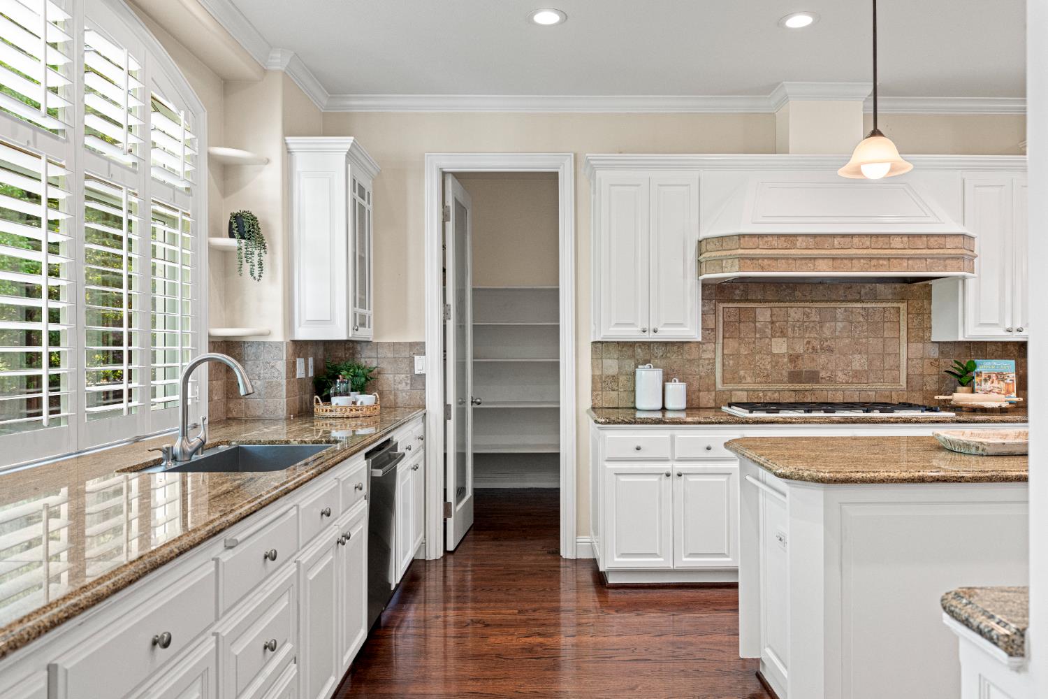 9505 Ashbourne Court