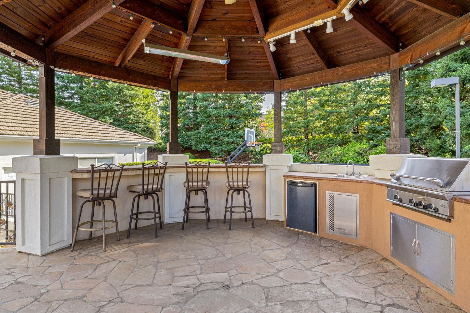 9505 Ashbourne Court