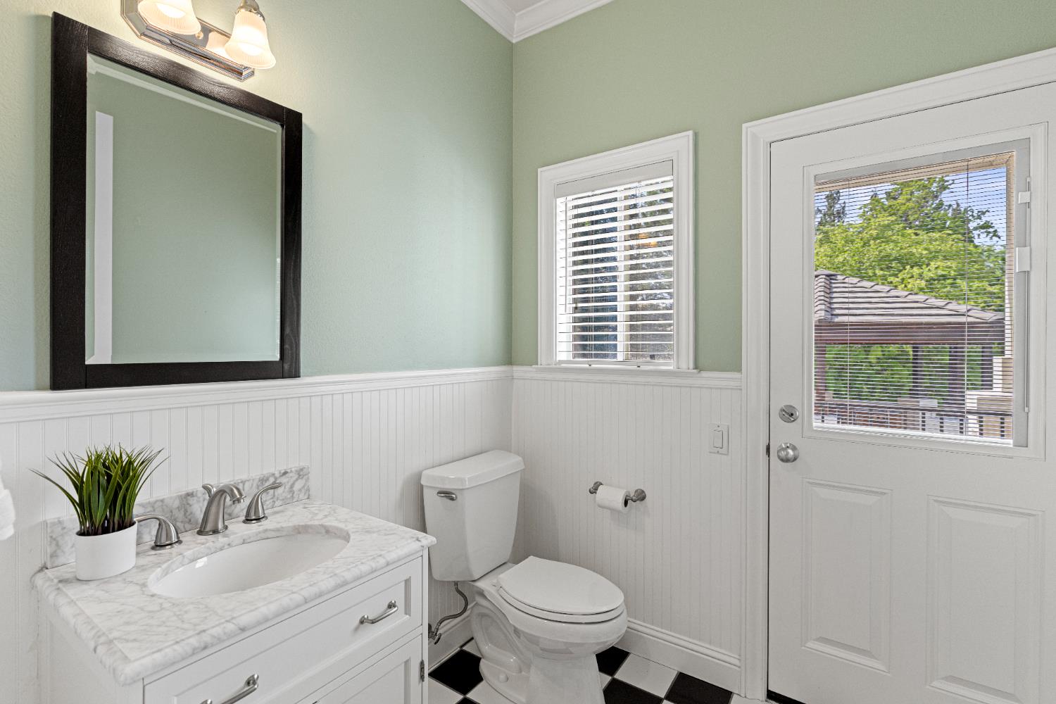 9505 Ashbourne Court