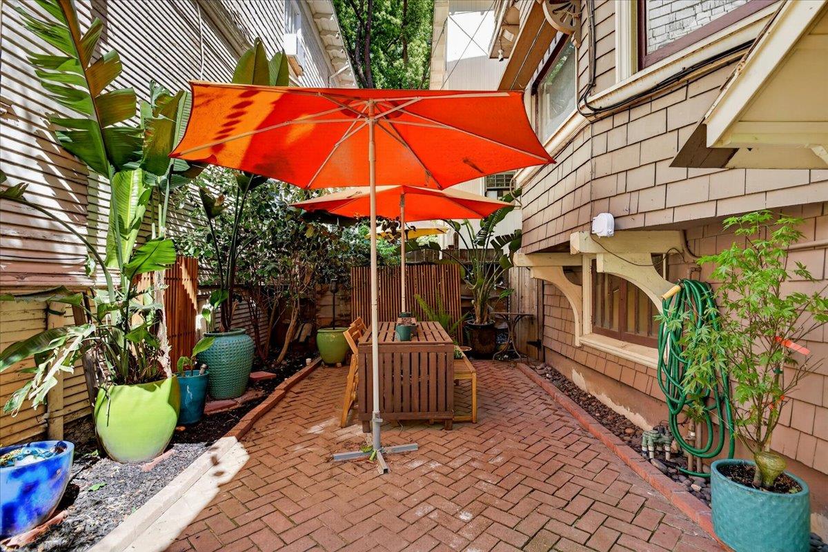2301 Capitol Avenue