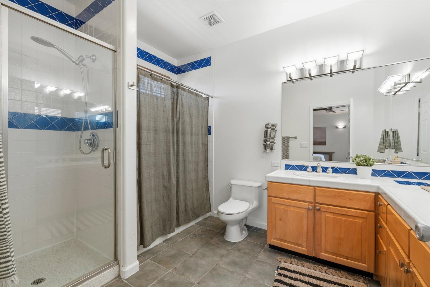 2121 Perkins Way