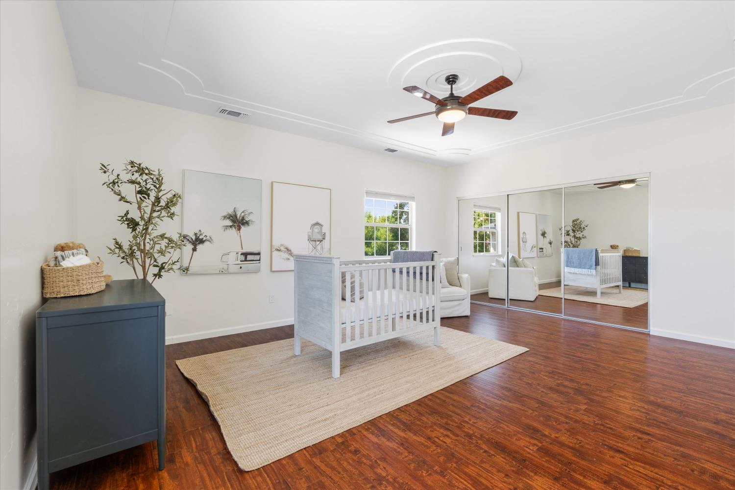 2121 Perkins Way