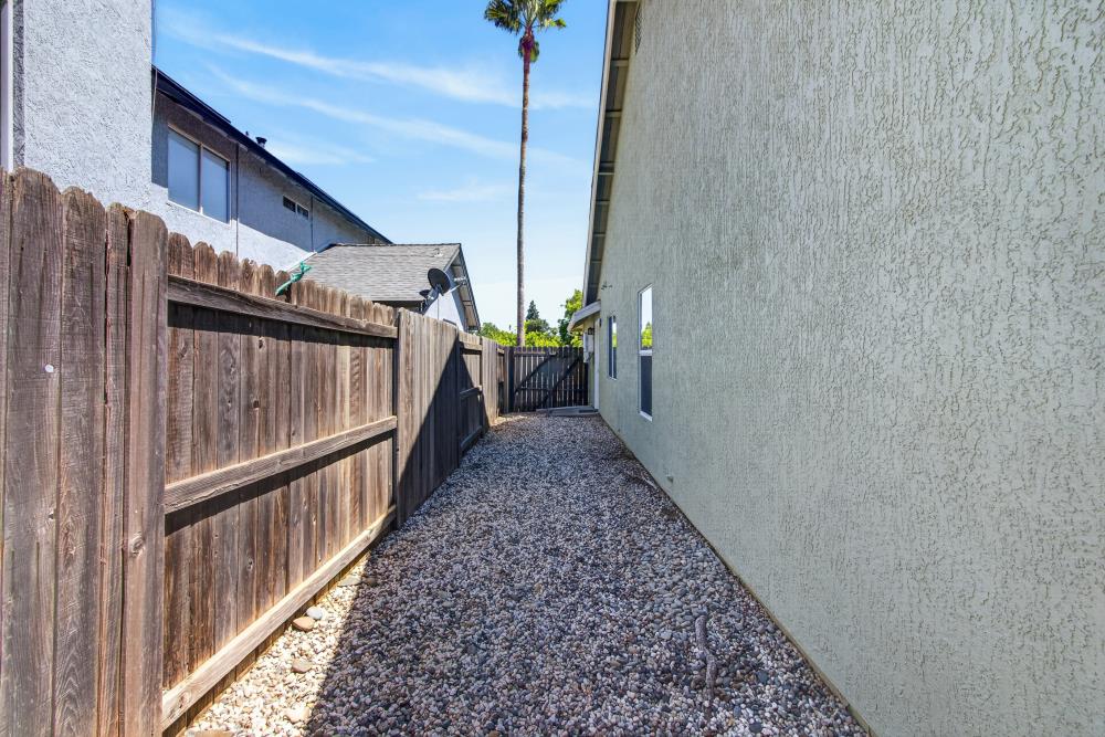 2237 Americana Drive