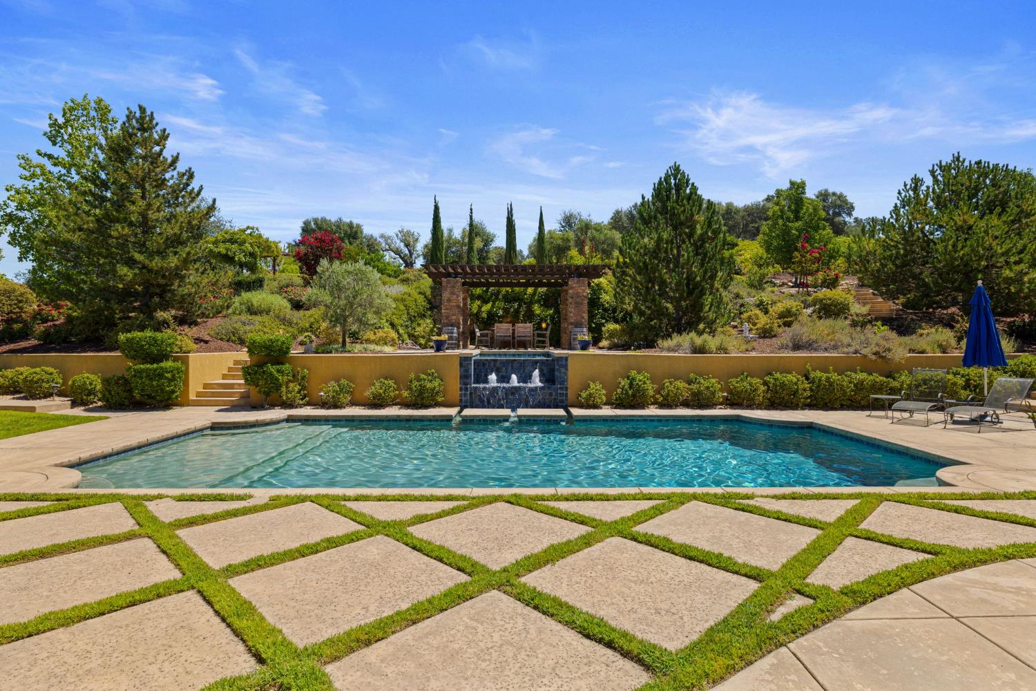 5301 Montserrat Lane