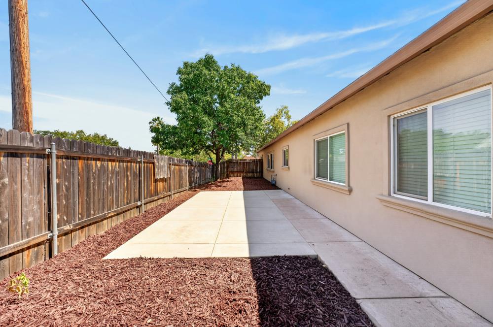 237 Sierra Boulevard