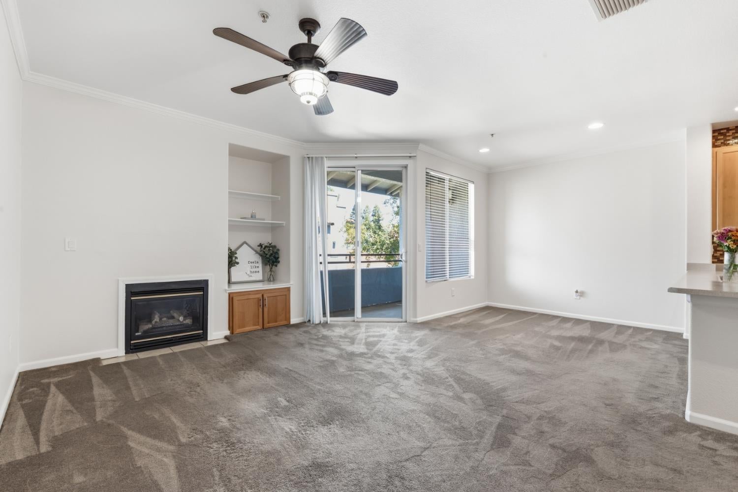 5201 Laguna Oaks Drive 14