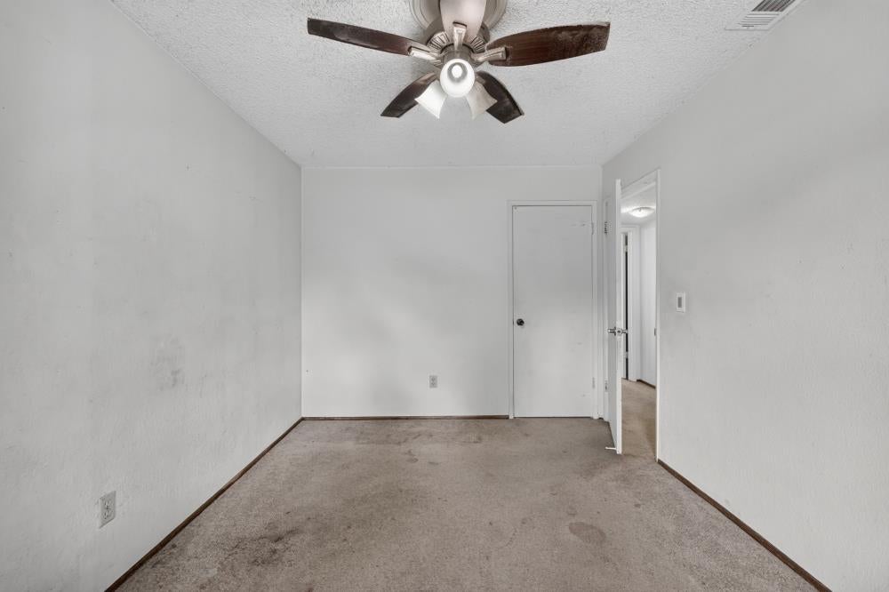 4433 White Oak Court