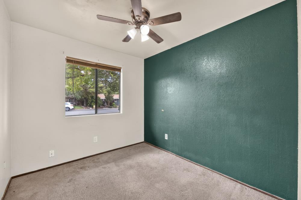 4433 White Oak Court