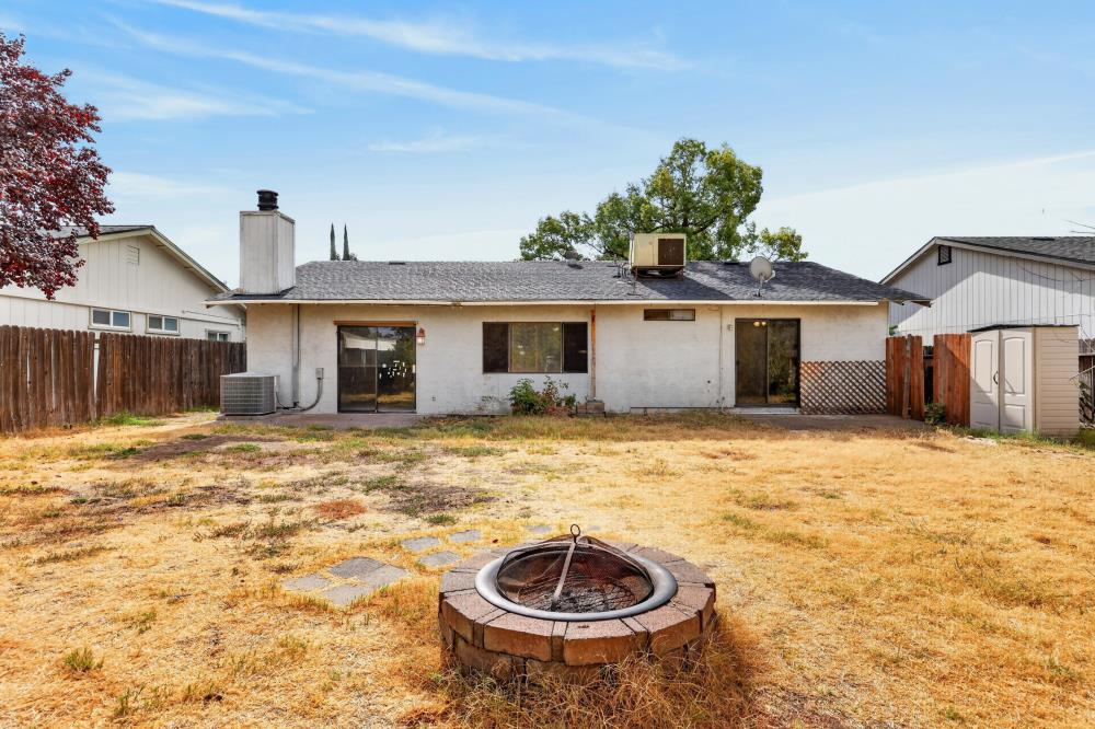 4433 White Oak Court