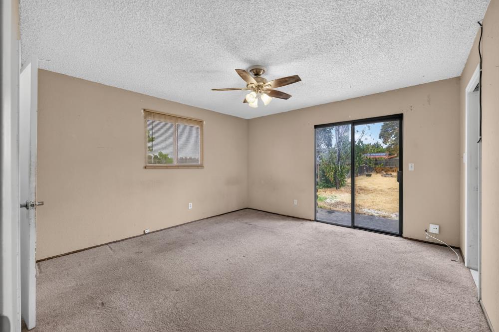 4433 White Oak Court