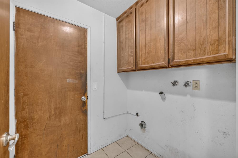 4433 White Oak Court