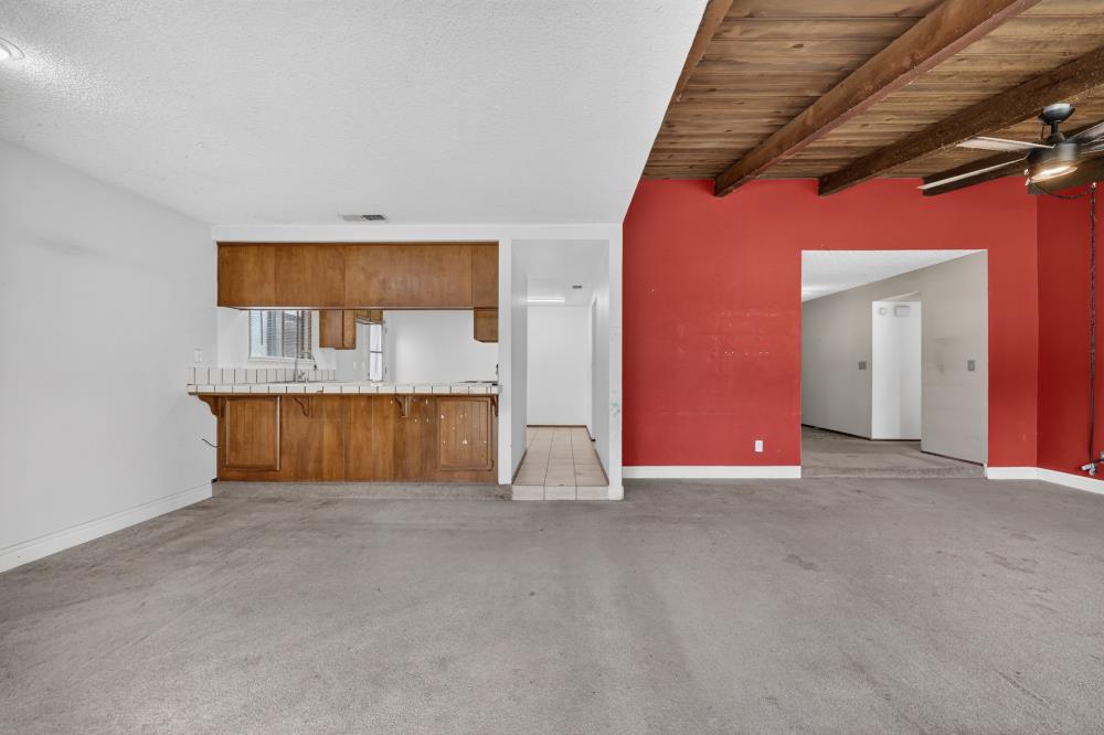 4433 White Oak Court
