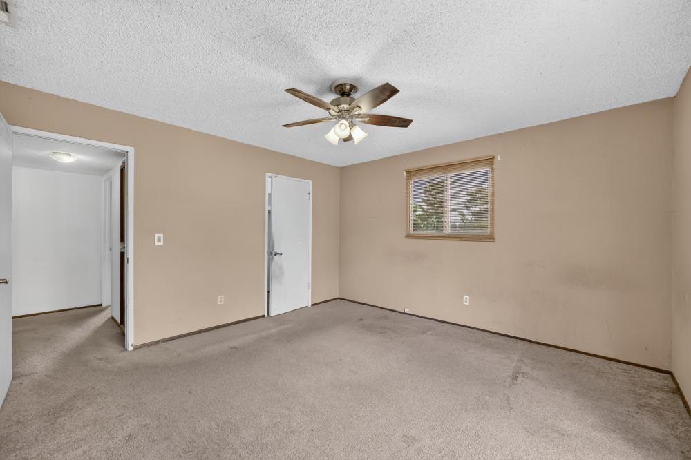 4433 White Oak Court
