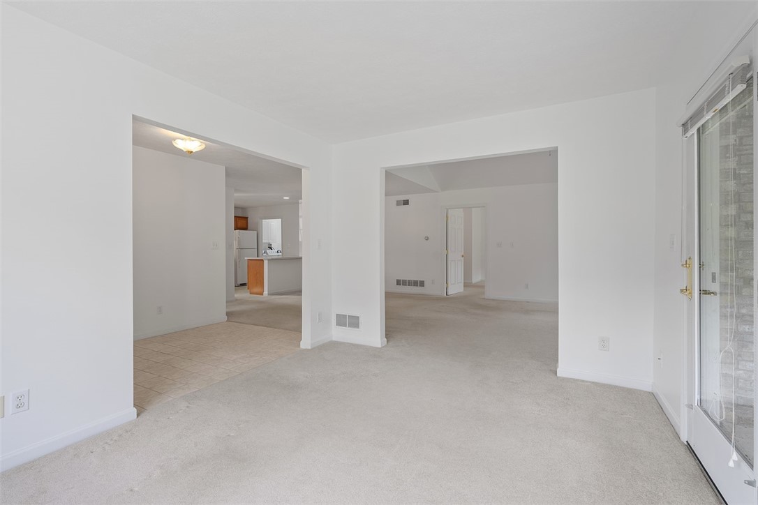 903 Hidden Meadows Cir