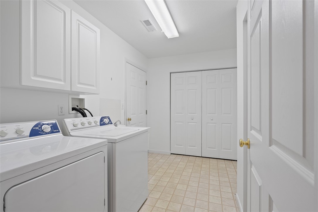 903 Hidden Meadows Cir