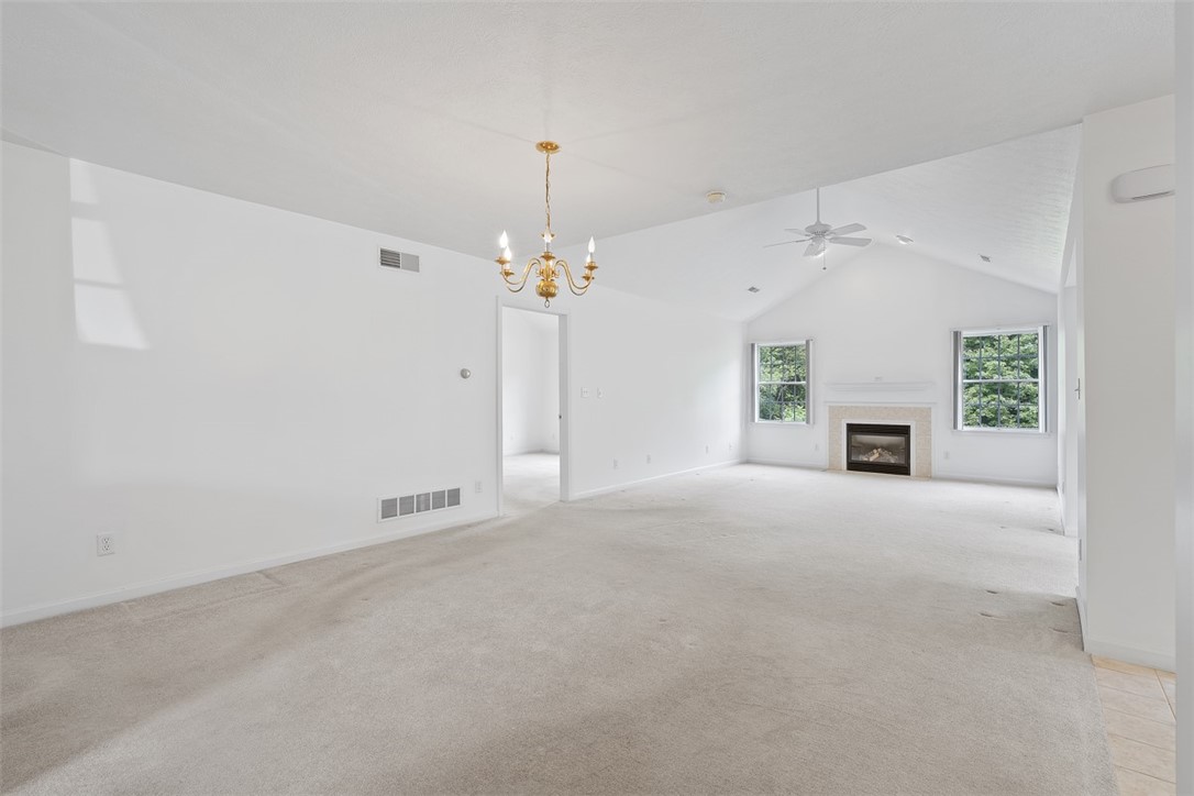 903 Hidden Meadows Cir