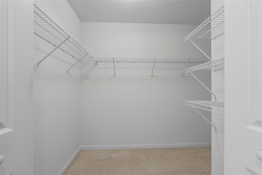 903 Hidden Meadows Cir