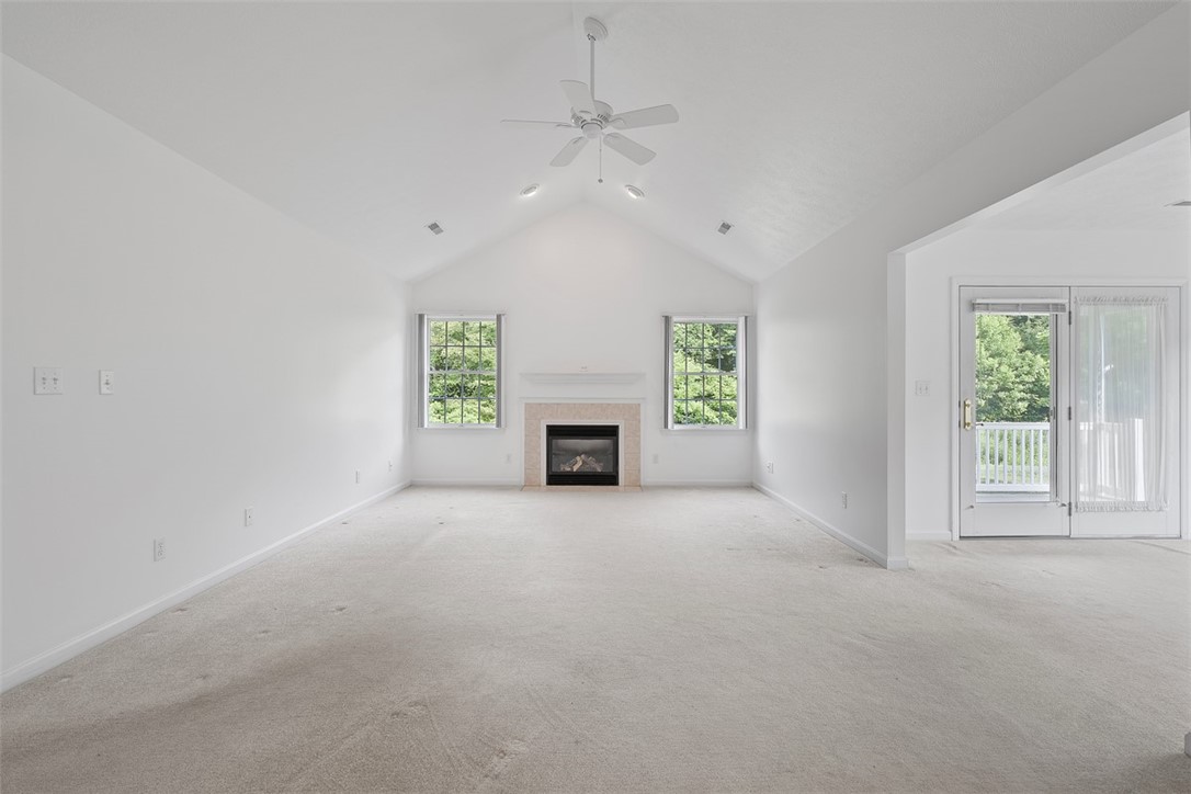 903 Hidden Meadows Cir
