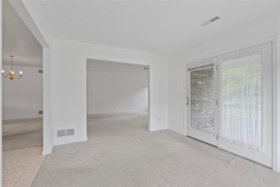 903 Hidden Meadows Cir