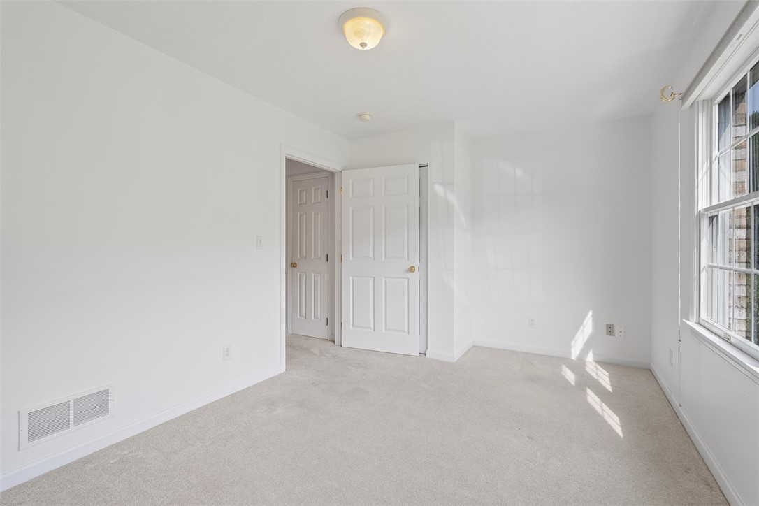 903 Hidden Meadows Cir