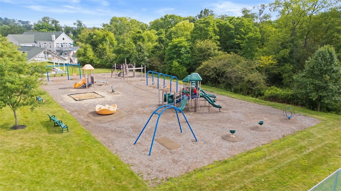 160 Southern Valley Ct