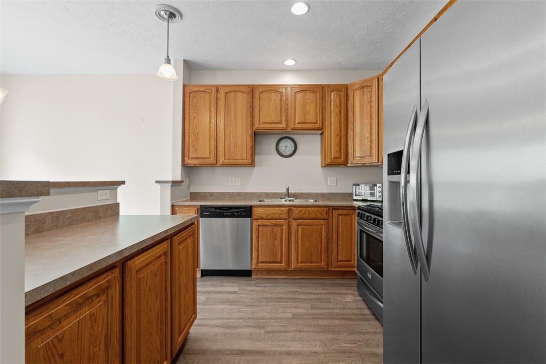 160 Southern Valley Ct