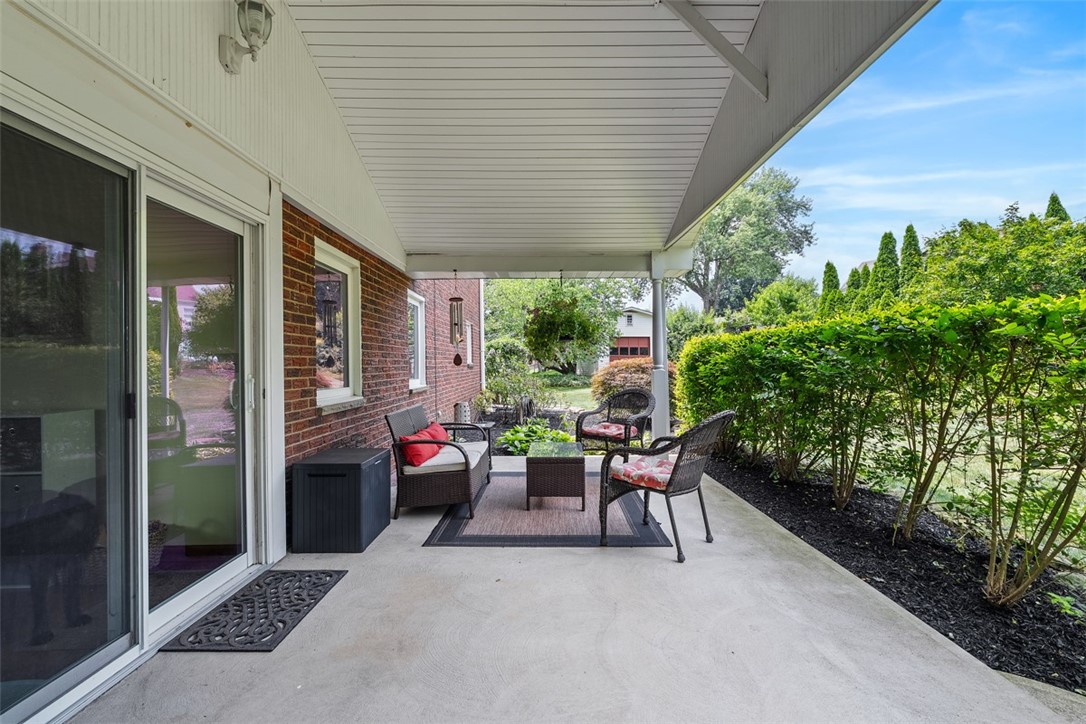 4 Cheryl Dr